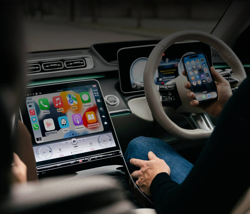 <h4><strong>CarPlay Gan Sreang Gan Mhoill agus Android Auto</strong></h4>
